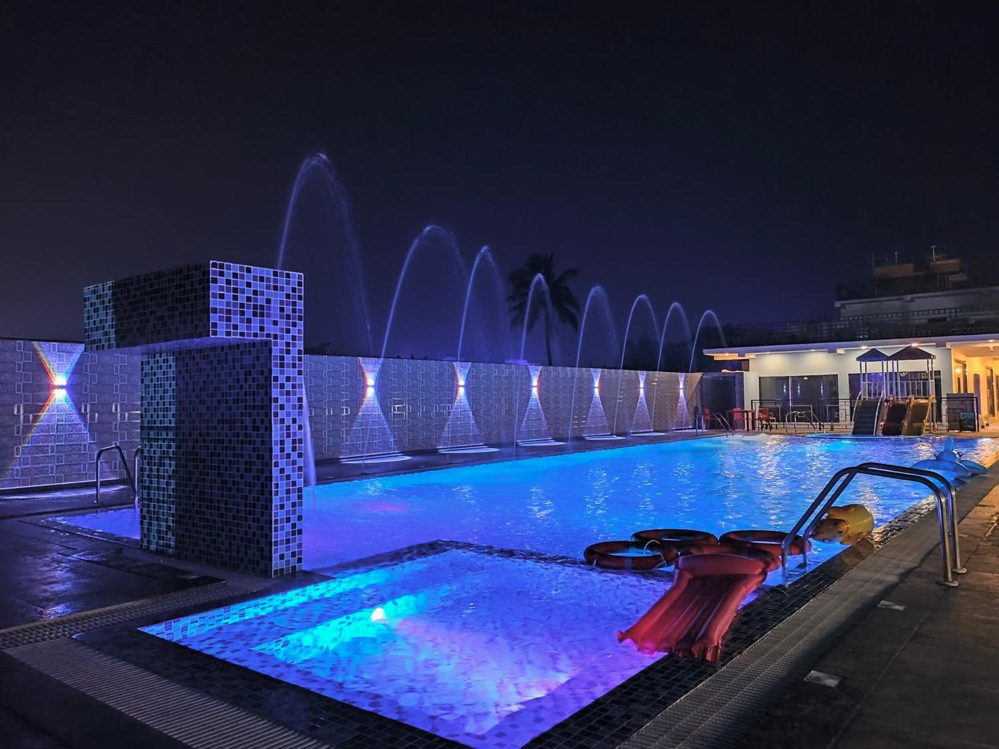 The Pelican Beach Resort Мандармани Экстерьер фото