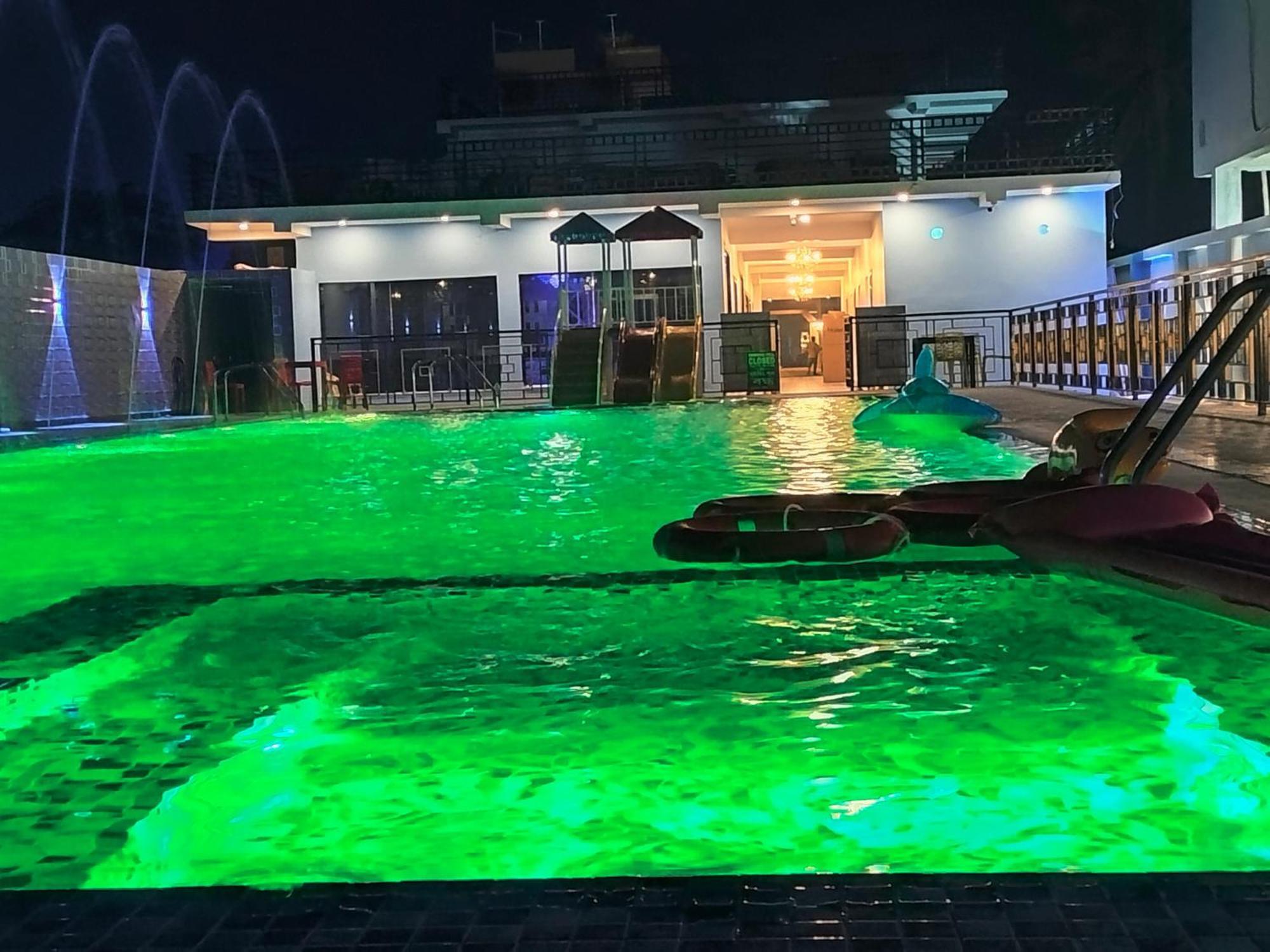 The Pelican Beach Resort Мандармани Экстерьер фото